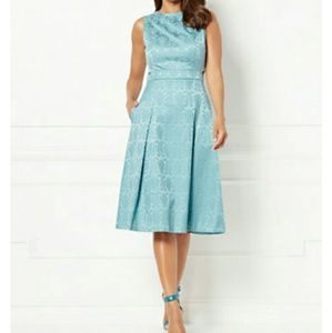 Eva Mendes Selena Dress